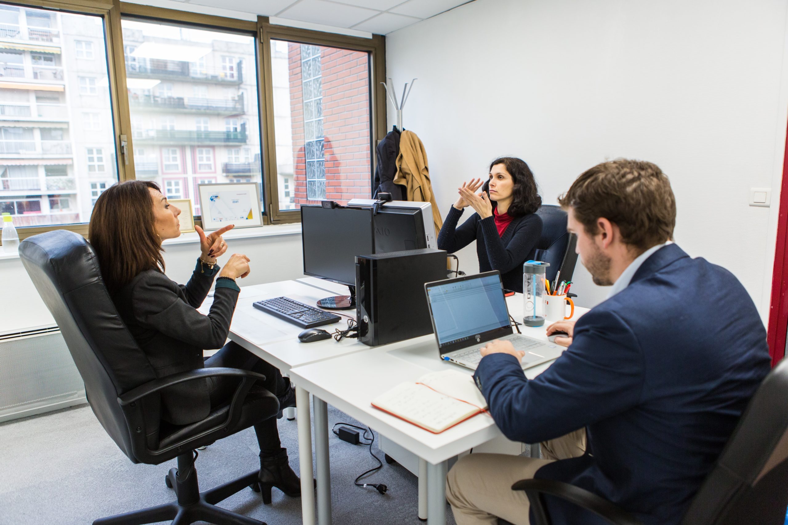 Quels sont les avantages de travailler avec une entreprise adaptée comme Deafi ?